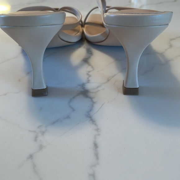 Tan kitten heals. Super comfy just not what I needed. Never worn. - Picture 3 of 6